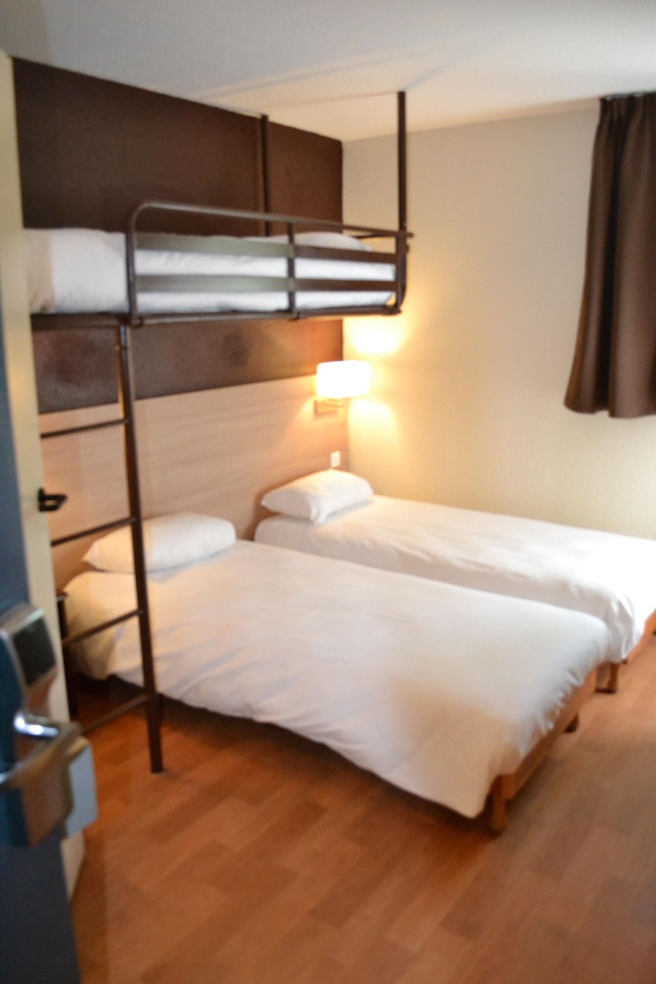 Brit Hotel Essentiel Tours Nord المظهر الخارجي الصورة