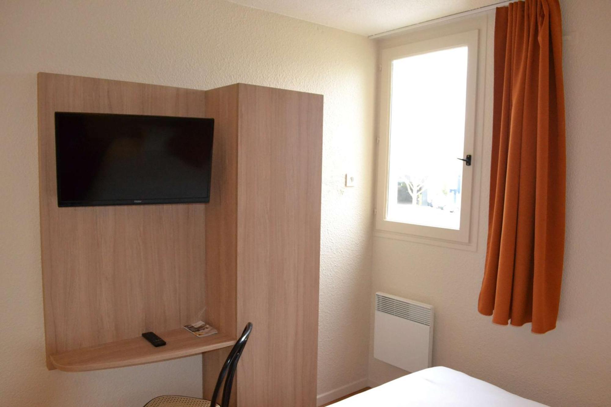 Brit Hotel Essentiel Tours Nord المظهر الخارجي الصورة