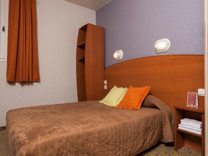 Brit Hotel Essentiel Tours Nord المظهر الخارجي الصورة
