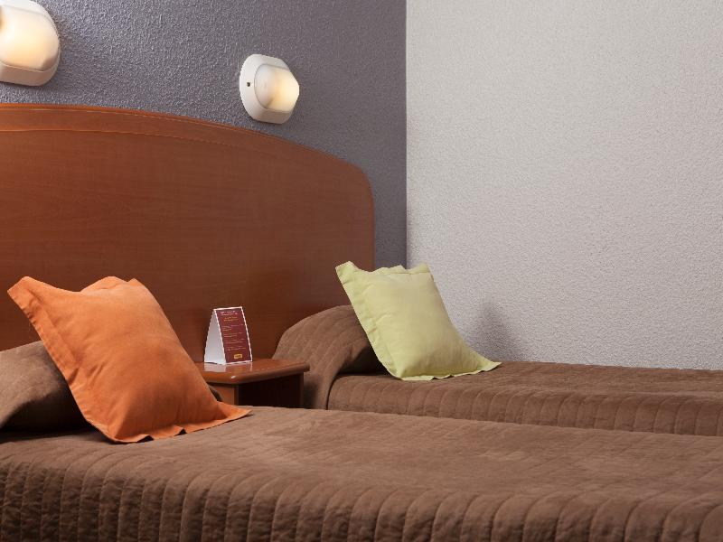 Brit Hotel Essentiel Tours Nord المظهر الخارجي الصورة