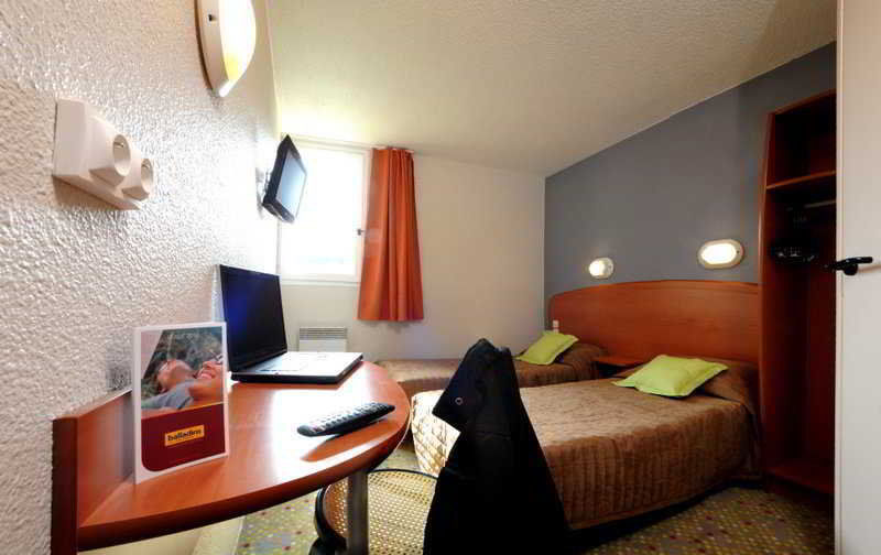 Brit Hotel Essentiel Tours Nord المظهر الخارجي الصورة