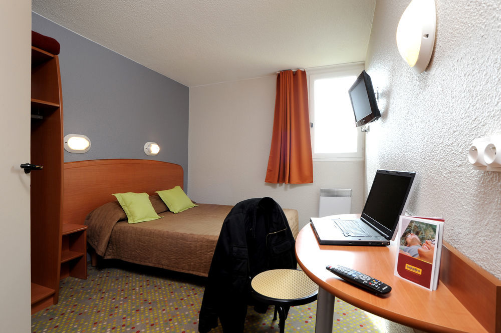 Brit Hotel Essentiel Tours Nord المظهر الخارجي الصورة