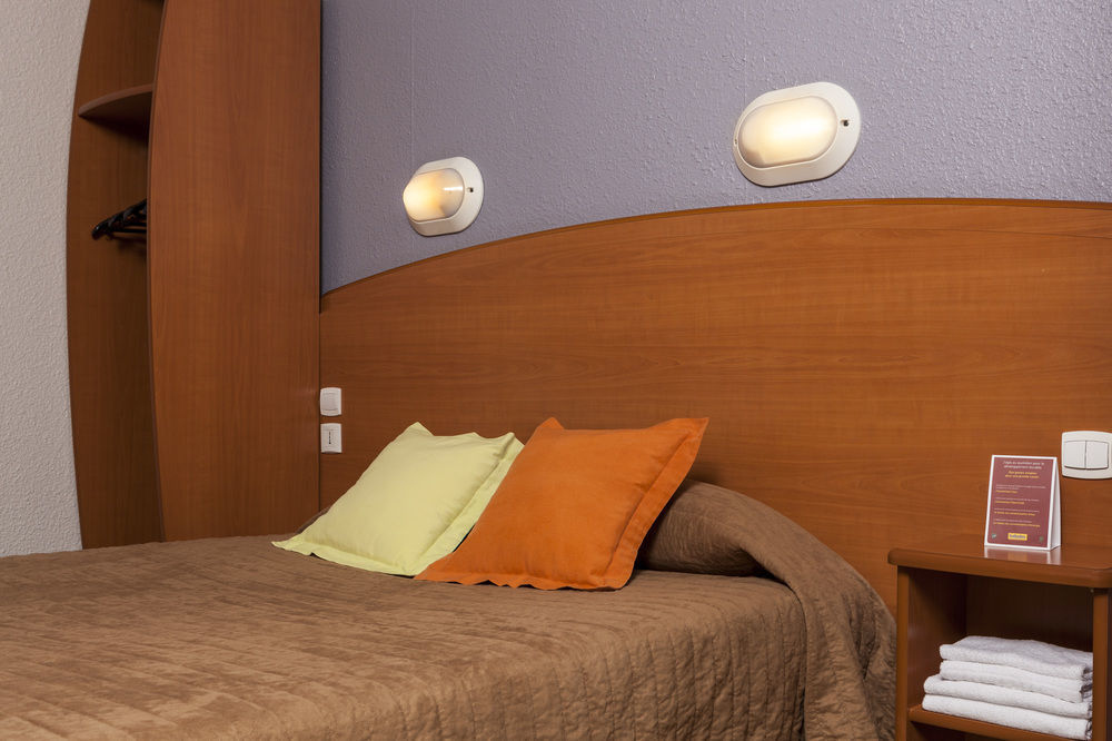 Brit Hotel Essentiel Tours Nord المظهر الخارجي الصورة
